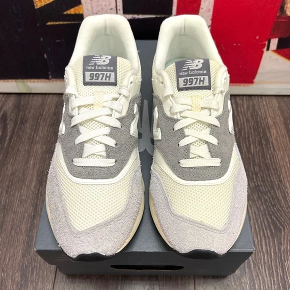 2022 New Balance 997 Light Aluminum / Team Away Grey 3M Reflective CM997HRK - Picture 3 of 14